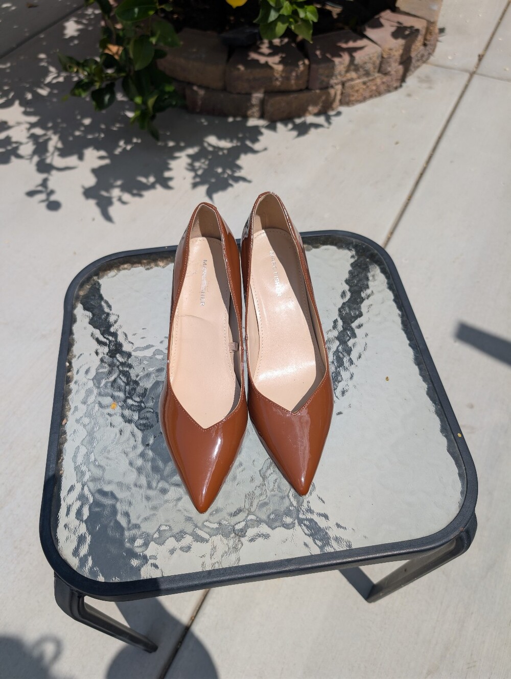Women’s Patent Brown Pointed-Toe Pumps